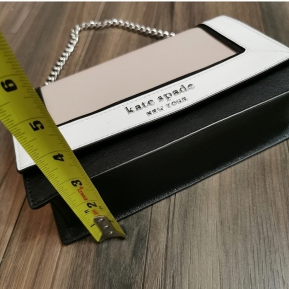 Kate Spade Safiano Leather crossbody bag - Picture 4 of 10